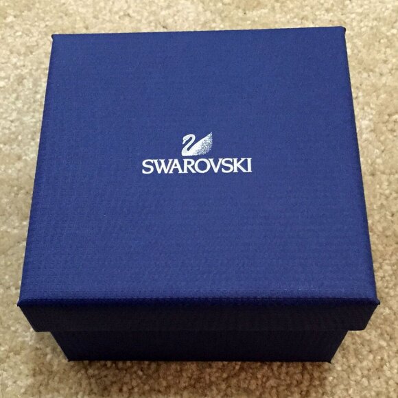 Swarovski BNIB Red Love Heart Paperweight Kayadu Crystas a  Perfect Holiday Gift - Picture 2 of 3